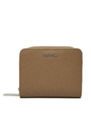 Calvin Klein Mały Portfel Damski Ck Must Medium Zip Around_Mono K60K612825 Brązowy. Brązowe portfele Calvin Klein, bez wzorów, ze skóry. Za 149.99 zł.