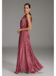 SWING Sukienka w kolorze jasnoróżowym rozmiar: 36. Różowe sukienki Swing, bez wzorów, bez kołnierzyka, bez ramiączek, maxi. Za 446.45 zł.