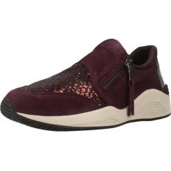 Buty GEOX D OMAYA Bordeaux. Czerwone buty trekkingowe Geox, bez wzorów, ze skóry, bez zapięcia, trekkingowe. Za 257.99 zł.