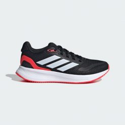 Buty Runfalcon 5. Białe buty do biegania adidas, bez wzorów, z gumy, bez zapięcia, do biegania. Za 205.85 zł.