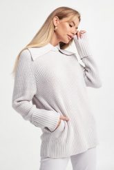 Sweter damski z kołnierzem PATRIZIA PEPE. Swetry Patrizia Pepe, m, bez wzorów, bez ramiączek. W wyprzedaży za 759.22 zł.