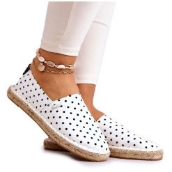 Damskie Espadryle W Groszki Big Star JJ274870 Białe. Białe espadryle bez wzorów, z gumy, retro, bez obcasa. Za 182.49 zł.