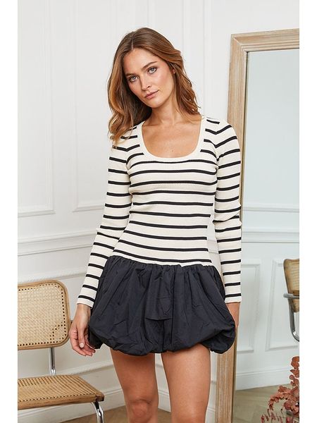 Joséfine Sukienka "Colemara" w kolorze kremowo-czarnym rozmiar: L. Brązowe sukienki Joséfine, na co dzień, l, bez wzorów, bez kołnierzyka, bez ramiączek, mini, proste. Za 152.99 zł.