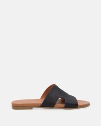 CZARNE KLAPKI DAMSKIE 166MK1DAR BLACK. Czarne klapki Venezia, bez wzorów, ze skóry, bez obcasa, bez zapięcia. Za 239.00 zł.