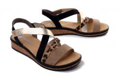 Rieker V3663-92 multi, sandały damskie. Sandały Rieker, bez wzorów, bez obcasa, na koturnie, bez zapięcia. Za 299.90 zł.