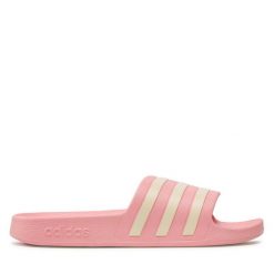 Klapki adidas. Czerwone klapki adidas, bez wzorów, sportowe, bez obcasa, bez zapięcia. Za 119.99 zł.