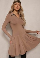 Ciemnobeżowa Sukienka z Wiskozą o Rozkloszowanym Kroju z Kołnierzykiem Ettoria. Brązowe sukienki Renee, l, bez wzorów, z wiskozy, eleganckie, bez kołnierzyka, bez ramiączek, mini, rozkloszowane. W wyprzedaży za 91.99 zł.