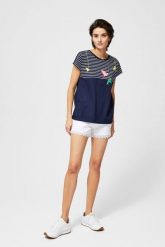 Szorty jeansowe z koronką. Szorty MOODO, bez wzorów, z jeansu. W wyprzedaży za 9.99 zł.