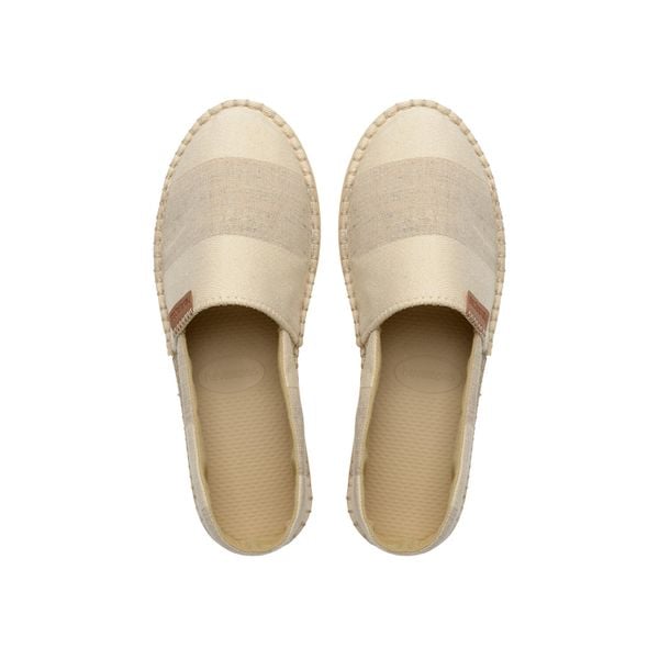 Damskie espadryle Havaianas Classic Flatform Eco. Białe espadryle Havaianas, bez wzorów, bez obcasa. Za 159.00 zł.