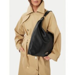 Torebka Beverly Hills Polo Club. Czarne torebki klasyczne Beverly Hills Polo Club, bez wzorów, klasyczne, bez dodatków. Za 229.99 zł.