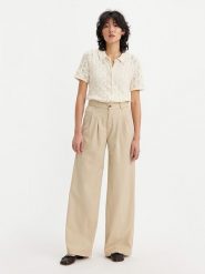 Levi's Spodnie w kolorze beżowym rozmiar: W30/L30. Brązowe spodnie materiałowe Levi's, bez wzorów, z materiału, z podwyższonym stanem. Za 184.46 zł.