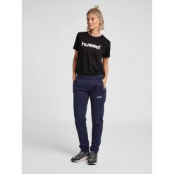 Koszulka sportowa z krótkim rękawem damska Hummel Cotton Logo. Czarne t-shirty sportowe Hummel, xs, bez wzorów, bez ramiączek, do piłki nożnej. Za 59.00 zł.