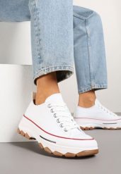 Biało-Czerwone Trampki na Platformie z Niską Cholewką Evalloria. Białe trampki Renee, bez wzorów, z jeansu, eleganckie, przed kostkę, bez zapięcia. W wyprzedaży za 83.99 zł.