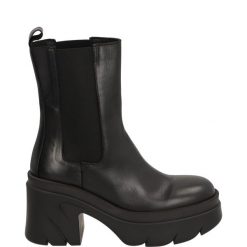BOTKI DAMSKIE FA1001 NERO-NERO. Botki Venezia, bez wzorów, ze skóry, bez obcasa, bez zapięcia. Za 379.00 zł.