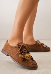 Brązowe Mokasyny VICES z Wkładką ze Skóry Natualnej Ozdobione Koralikami. Brązowe mokasyny Born2be, z aplikacjami, z materiału, z okrągłym noskiem. Za 89.99 zł.