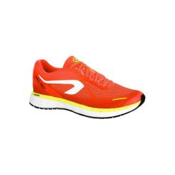 Buty Do Biegania Damskie Kalenji Kiprun Fast Koralowo-Żółte. Czerwone buty do biegania KALENJI, bez wzorów, z gumy, bez zapięcia, do biegania. Za 249.99 zł.