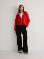 Rozpinana bluza z kapturem - czerwony. Czerwone bluzy z kapturem Reserved, l, bez wzorów, z bawełny, z kapturem. W wyprzedaży za 59.99 zł.