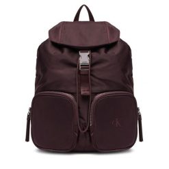 Plecak Calvin Klein. Czerwone plecaki Calvin Klein, bez wzorów, z nylonu, bez dodatków. Za 479.99 zł.