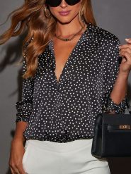 Milan Kiss Koszula w kolorze czarnym rozmiar: M. Czarne koszule Milan Kiss, m, bez wzorów, bez kołnierzyka, bez ramiączek. Za 187.52 zł.