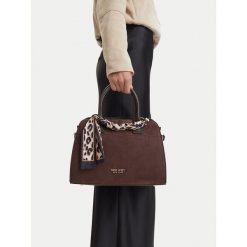 Torebka Nine West. Brązowe torebki klasyczne Nine West, bez wzorów, bez dodatków. Za 279.99 zł.