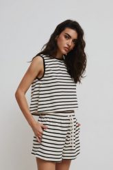 Krótki top z bawełny w paski BLACK & BEIGE - LIRAC. Brązowe topy Marsala, m, bez wzorów, z bawełny, casualowe, bez kołnierzyka, bez ramiączek. W wyprzedaży za 51.96 zł.