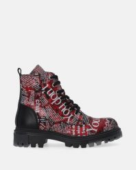Bordowe botki z motywem gazetowym Y002LEBOOBB161. Czerwone botki Venezia, bez wzorów, ze skóry, bez obcasa, bez zapięcia. Za 379.00 zł.