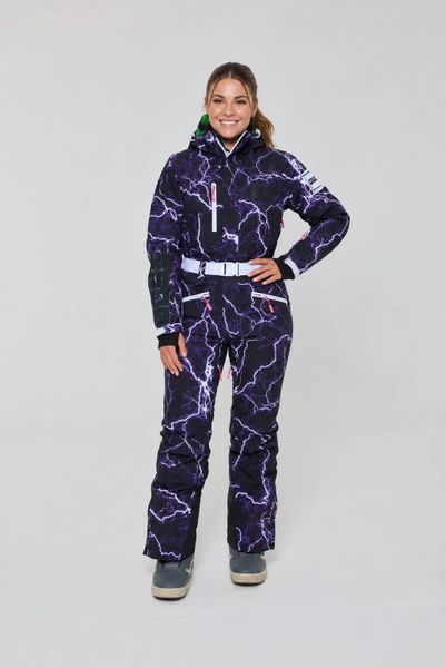 Damski kombinezon narciarski Thunderstruck Shaped. Czarne kombinezony OOSC, s, z aplikacjami, z polaru, eleganckie, bez kołnierzyka, bez ramiączek. Za 1,710.99 zł.