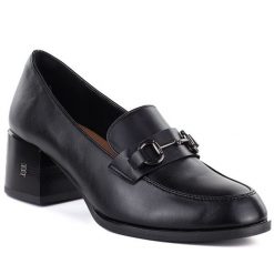 Skórzane półbuty damskie lordsy na obcasie czarne Vinceza 18116. Czarne półbuty wsuwane VINCEZA, bez wzorów, ze skóry, bez obcasa, na obcasie. Za 199.99 zł.