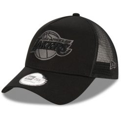 Czapka trucker nba Los Angeles Lakers. Czarne czapki z daszkiem New Era, bez wzorów, z bawełny. Za 135.95 zł.