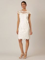 APART Sukienka w kolorze białym rozmiar: 40. Białe sukienki Apart, bez wzorów, bez kołnierzyka, bez ramiączek, mini. Za 559.95 zł.