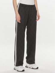 Replay Spodnie dresowe W8115.000.74934 Czarny Regular Fit. Czarne spodnie dresowe Replay, bez wzorów, z dresówki. Za 469.99 zł.