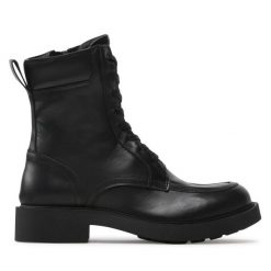 Botki Simple. Czarne botki Simple, bez wzorów, bez obcasa, na płaskiej podeszwie, bez zapięcia. Za 269.99 zł.