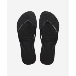 Klapki damskie Havaianas Slim Glitter II. Czarne klapki Havaianas, bez wzorów, sportowe, bez obcasa, bez zapięcia. Za 229.50 zł.