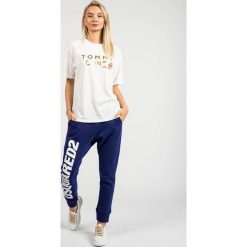 Tommy Hilfiger T-shirt "Icon Nellie". T-shirty Tommy Hilfiger, bez wzorów, z bawełny, bez kołnierzyka, bez ramiączek. Za 149.00 zł.