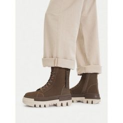 Trzewiki G-Star. Zielone botki G-Star, bez wzorów, retro, bez obcasa, na płaskiej podeszwie, bez zapięcia. Za 399.99 zł.