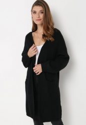 Czarny Długi Kardigan Oversize Javis. Czarne swetry Born2be, m, bez wzorów, bez ramiączek. W wyprzedaży za 76.49 zł.