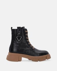 CZARNE WORKERY Z LAKIEROWANEJ SKÓRY 10025 02 BLACK. Czarne botki Venezia, bez wzorów, ze skóry, bez obcasa, bez zapięcia. Za 349.00 zł.