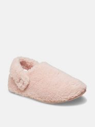 Crocs Kapcie "Classic Cozzzy" w kolorze jasnoróżowym rozmiar: 36/37. Różowe kapcie Crocs, bez wzorów. Za 131.12 zł.