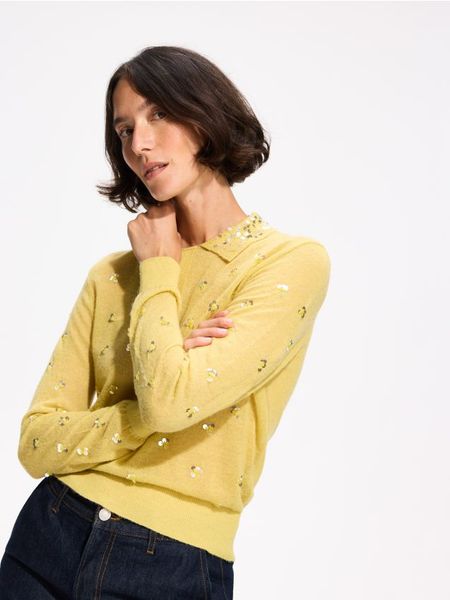 Sweter z aplikacjami - zielony. Zielone swetry Reserved, l, z aplikacjami, z dzianiny, bez ramiączek. Za 199.99 zł.