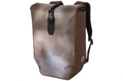 Torba rowerowa i plecak wodoodporny 21L brązowy. Brązowe torby na laptopa AGU, bez wzorów, z materiału. Za 407.80 zł.