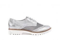 Półbuty Bayla-099 8734 K.Srebro, Skóra naturalna - 39. Szare półbuty wsuwane Bayla, bez wzorów, ze skóry, bez obcasa. W wyprzedaży za 89.10 zł.