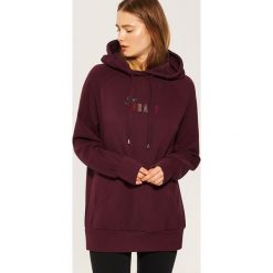 Bluza oversize z kapturem - Bordowy. Bluzy marki House. W wyprzedaży za 49.99 zł.
