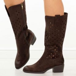 Brązowe ażurowe kozaki damskie na obcasie Potocki 12753. Brązowe kozaki POTOCKI, na jesień, w ażurowe wzory, z jeansu, eleganckie, bez obcasa, na obcasie, bez zapięcia. Za 269.00 zł.