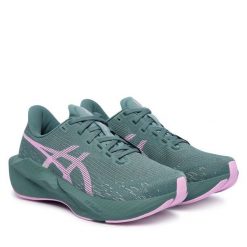 Buty do biegania Asics. Zielone buty treningowe ASICS, bez wzorów, bez zapięcia, do biegania. Za 709.99 zł.