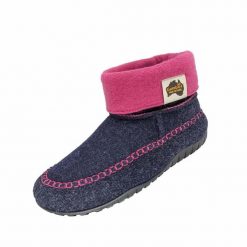 Kapcie UNISEX GUMBIES THREDBO. Czerwone kapcie Gumbies, bez wzorów. Za 172.99 zł.