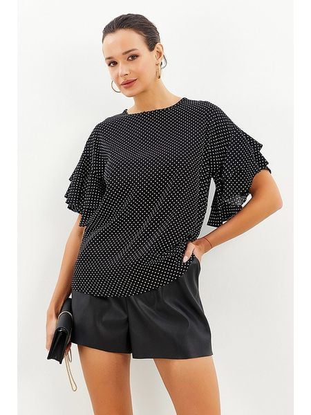 Milan Kiss Bluzka w kolorze czarno-białym rozmiar: M. Białe bluzki Milan Kiss, m, bez wzorów, z wiskozy, bez kołnierzyka, bez ramiączek. Za 65.69 zł.