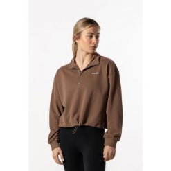Damska krótka bluza z krótkim zamkiem i opuszczonym ramieniem – brązowy. Brązowe bluzy AESTHETIC WOLF, l, bez wzorów, z bawełny, bez ramiączek, bez kaptura. Za 259.99 zł.