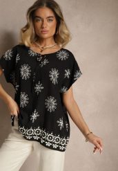 Czarna Bluzka z Wiskozą z Krótkim Rękawem Zdobiona Wiązaniem i Wzorem Boho Dannilsa. Czarne bluzki Renee, xl, z aplikacjami, z jeansu, boho, bez kołnierzyka, bez ramiączek. W wyprzedaży za 39.99 zł.