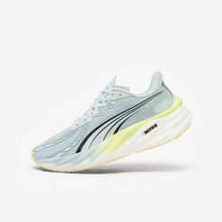 Buty do biegania damskie Puma Velocity Nitro 4. Niebieskie buty treningowe Puma, bez wzorów, bez zapięcia, do biegania. Za 579.99 zł.