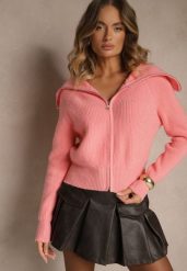 Różowy Kardigan z Wełną o Kroju z Golfem i Zapięciem na Zamek Zinfria. Czerwone swetry Renee, bez wzorów, z dzianiny, biznesowe, bez ramiączek. Za 79.99 zł.
